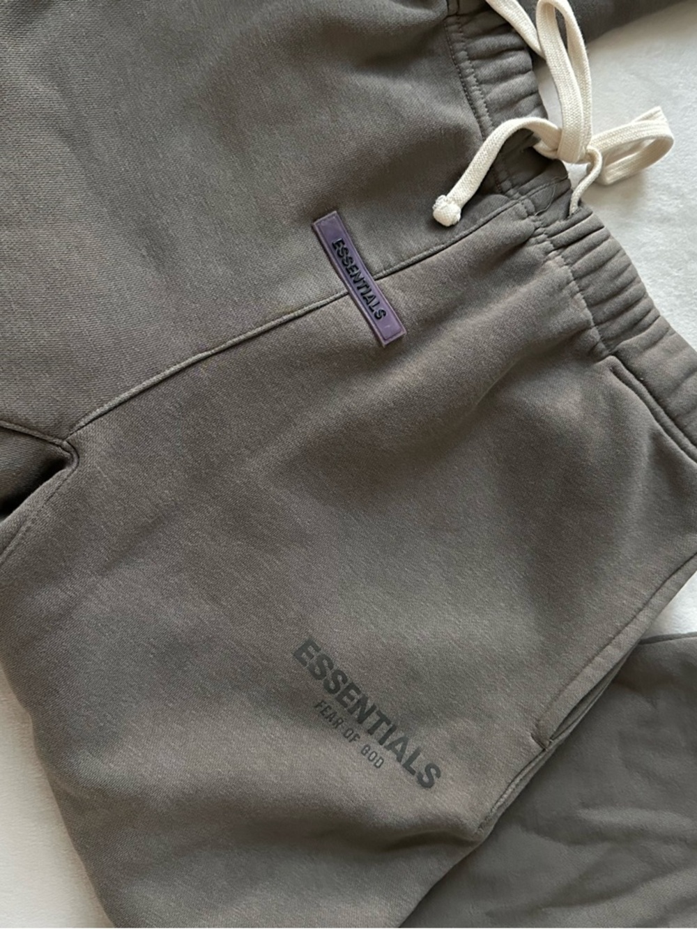 Essentials cropped sweatpants size large